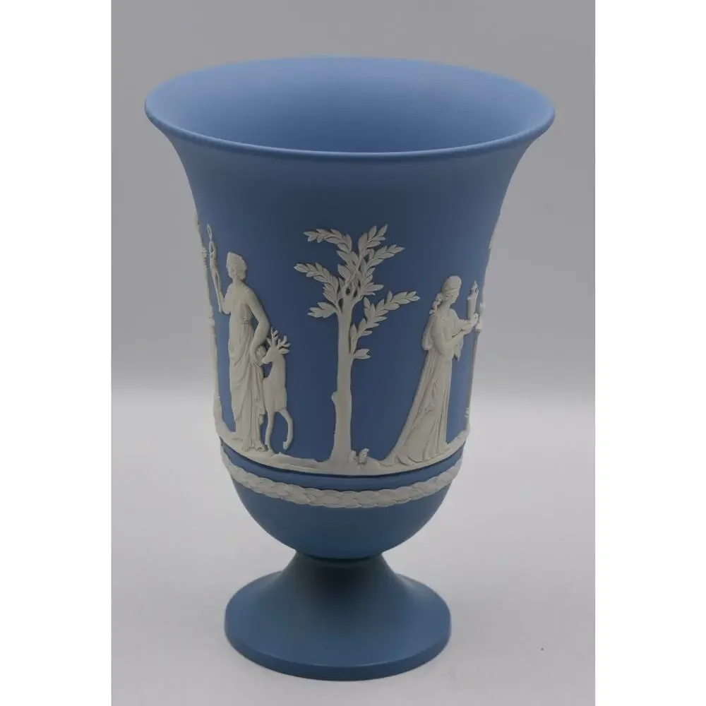 Wedgwood Blue Jasperware Cameo Cherubs Neoclassical Pedestal Vase